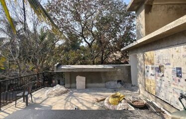 Luxurious Villa for sale in the heart of Parra. (Under construction)