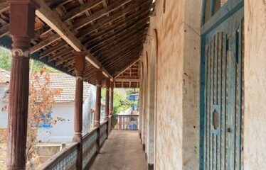 PLOT WITH HOUSE FOR SALE – SALIGAO