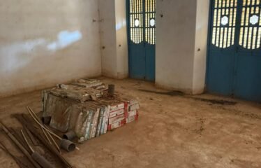 PLOT WITH HOUSE FOR SALE – SALIGAO