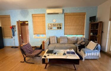 Flat For sale in Verla.